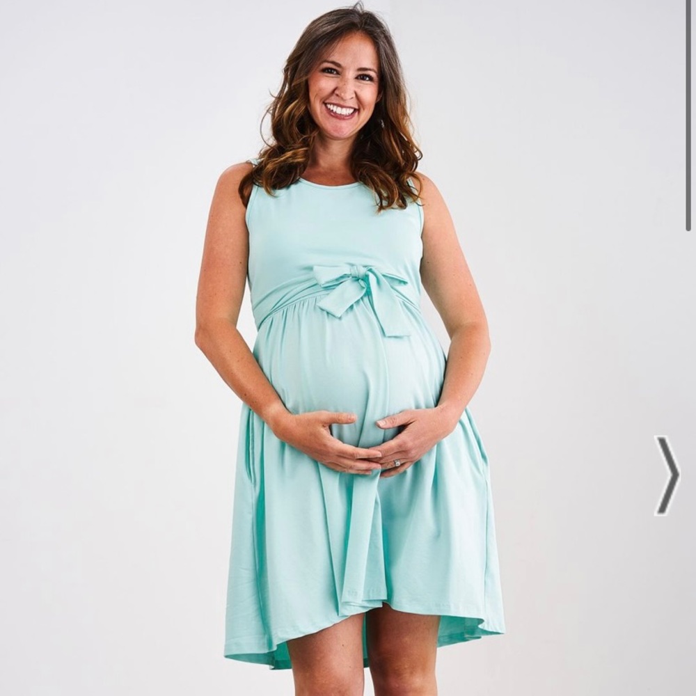 Latched Mama Sunkissed sundress in Powdered Sky, size small